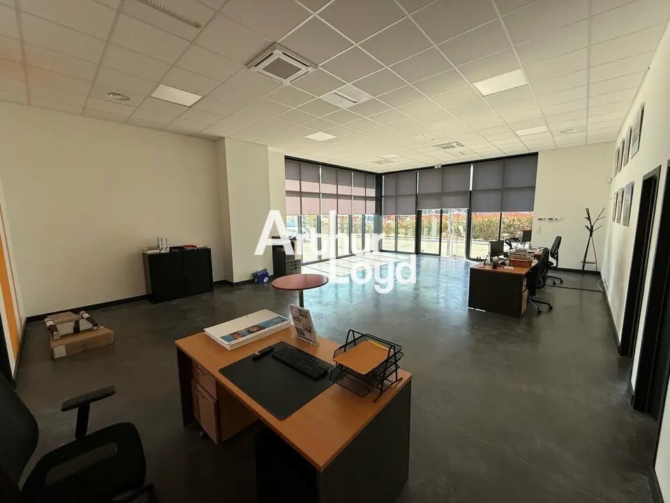 Flex in Fréjus for lease Interior Photo- Image 1 of 11
