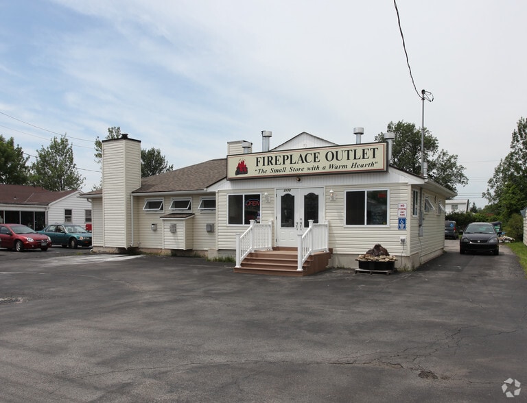 2172 Niagara Falls Blvd, Tonawanda, NY for sale - Primary Photo - Image 1 of 1