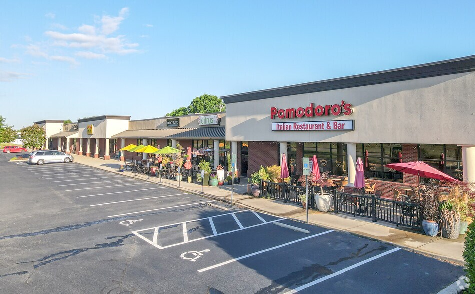 7911-7925 Natalie Commons Dr, Denver, NC for sale - Primary Photo - Image 1 of 1