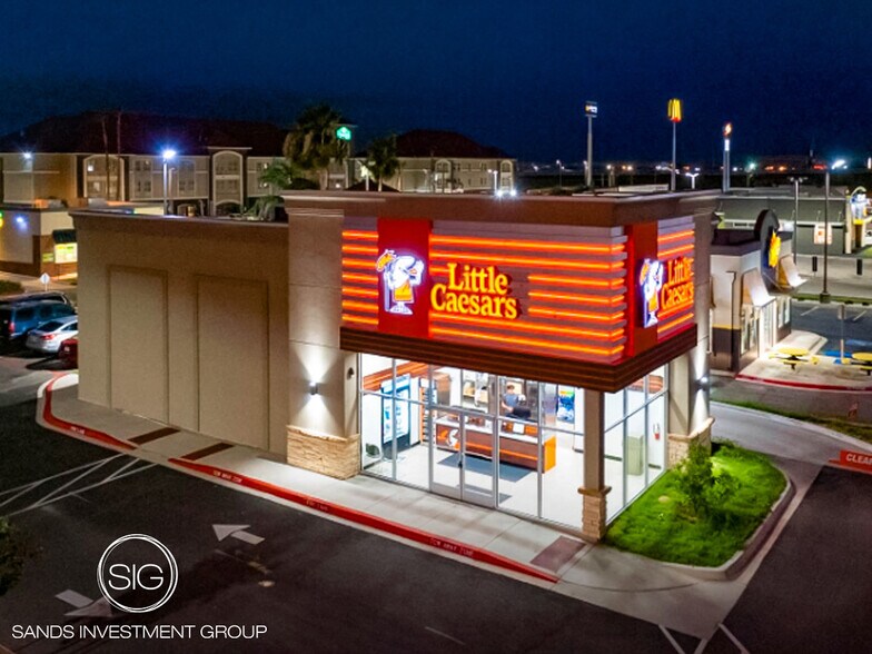 308 Nolana loop, Pharr, TX for sale - Primary Photo - Image 1 of 1