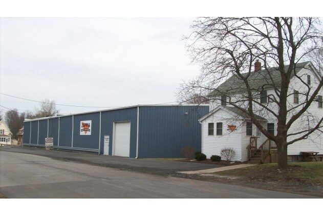 201 Ford St, Newark, NY for sale - Primary Photo - Image 1 of 1