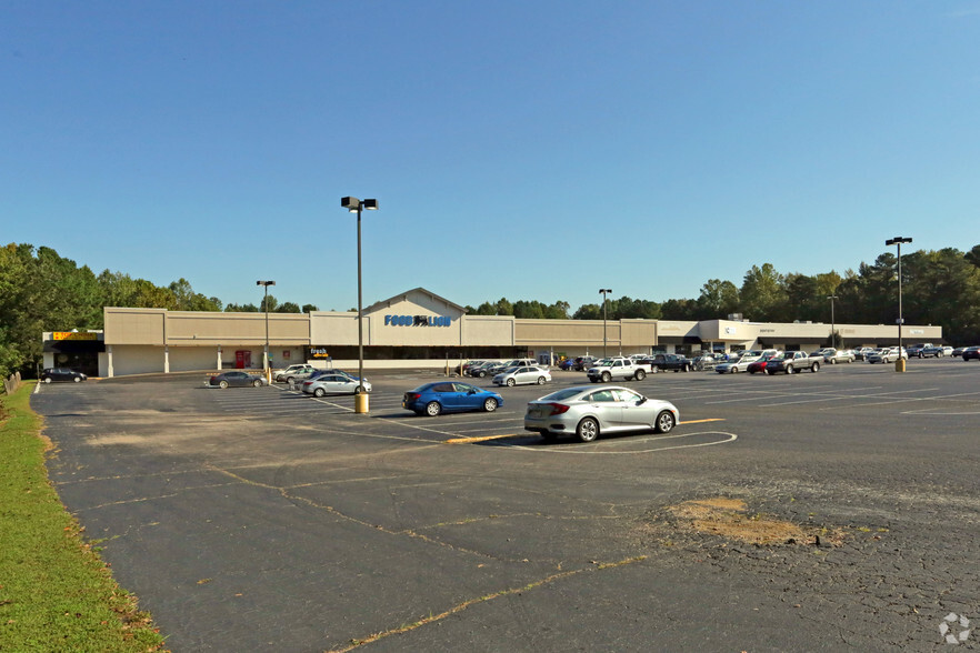 109-111 Hilltop Vlg, Oxford, NC for lease - Primary Photo - Image 1 of 10