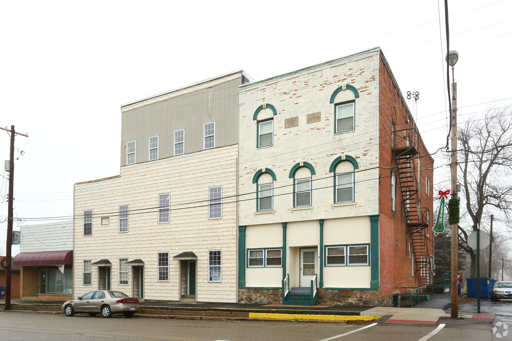 100-104 W Main St, North Adams, MI for sale Primary Photo- Image 1 of 1