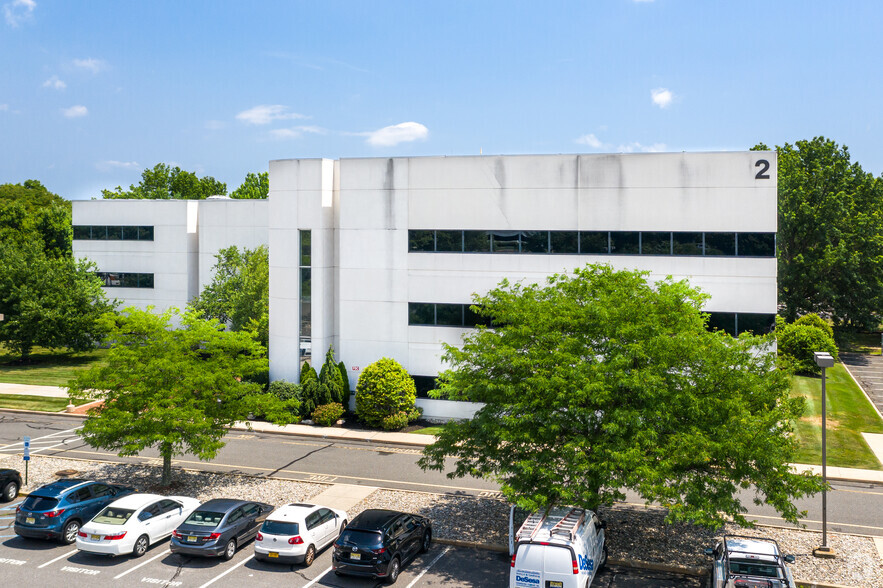 2 Industrial Way W, Eatontown, NJ for lease - Building Photo - Image 2 of 4