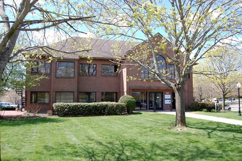 60 Avon Meadow Ln, Avon, CT for lease - Building Photo - Image 1 of 9