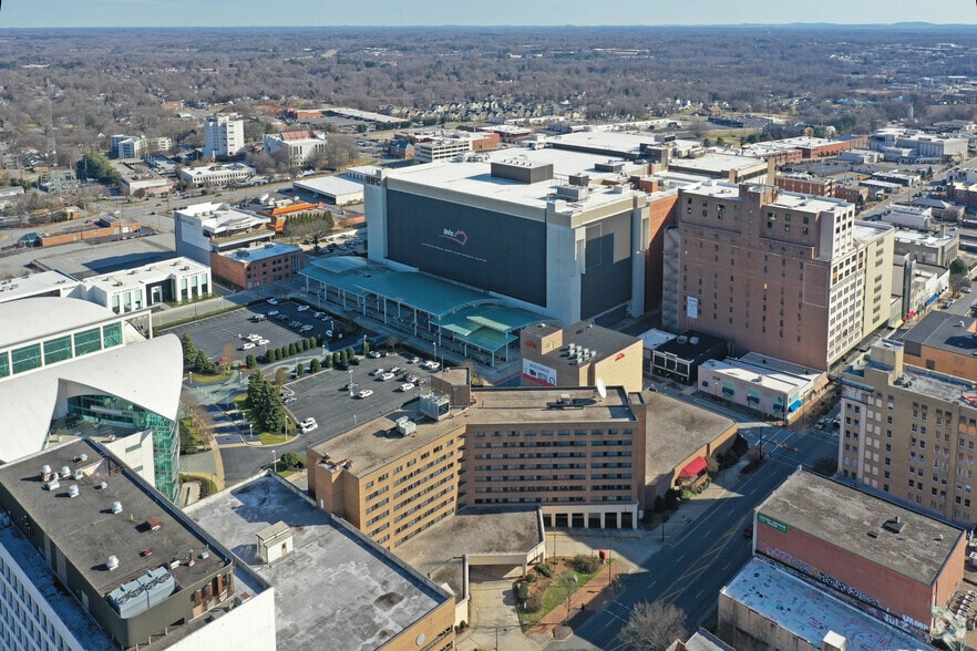 135 S Main St, High Point, NC for lease - Aerial - Image 1 of 11