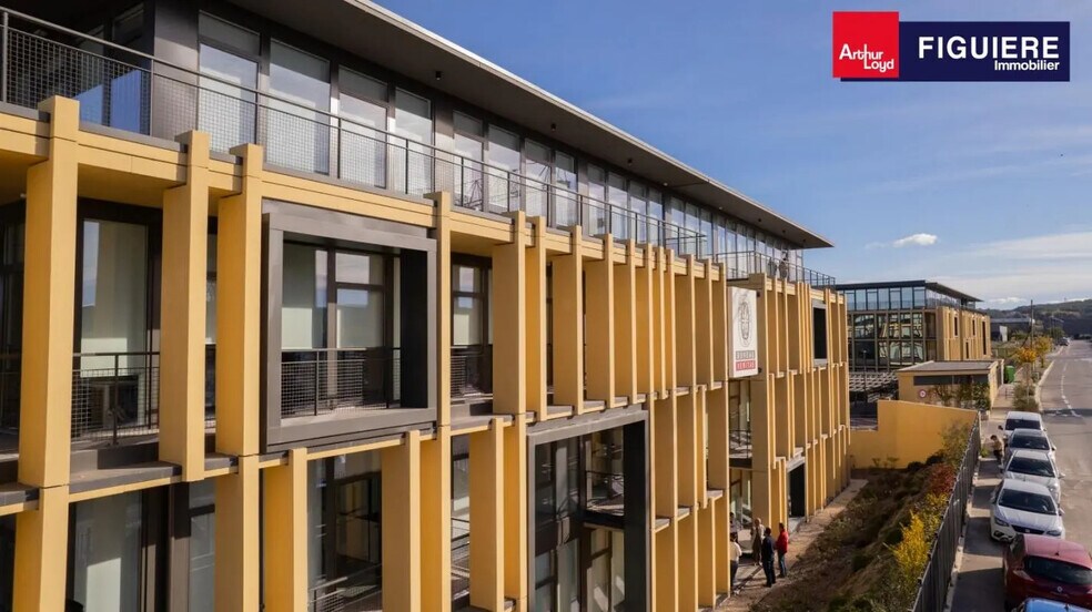 Office in Aix-en-Provence for lease - Building Photo - Image 3 of 12