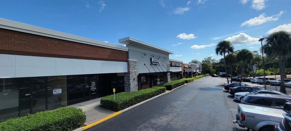 3205-3223 Tampa Rd, Palm Harbor, FL for lease - Building Photo - Image 2 of 7