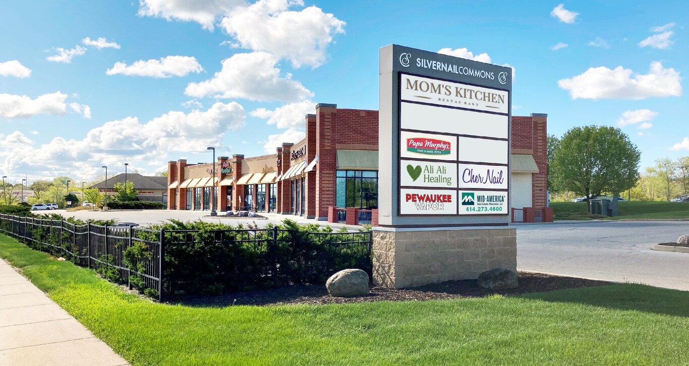 2177 Silvernail Rd, Pewaukee, WI for lease Building Photo- Image 1 of 6