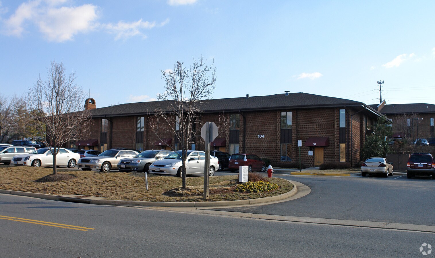 104 Elden St, Herndon, VA 20170 Property Record