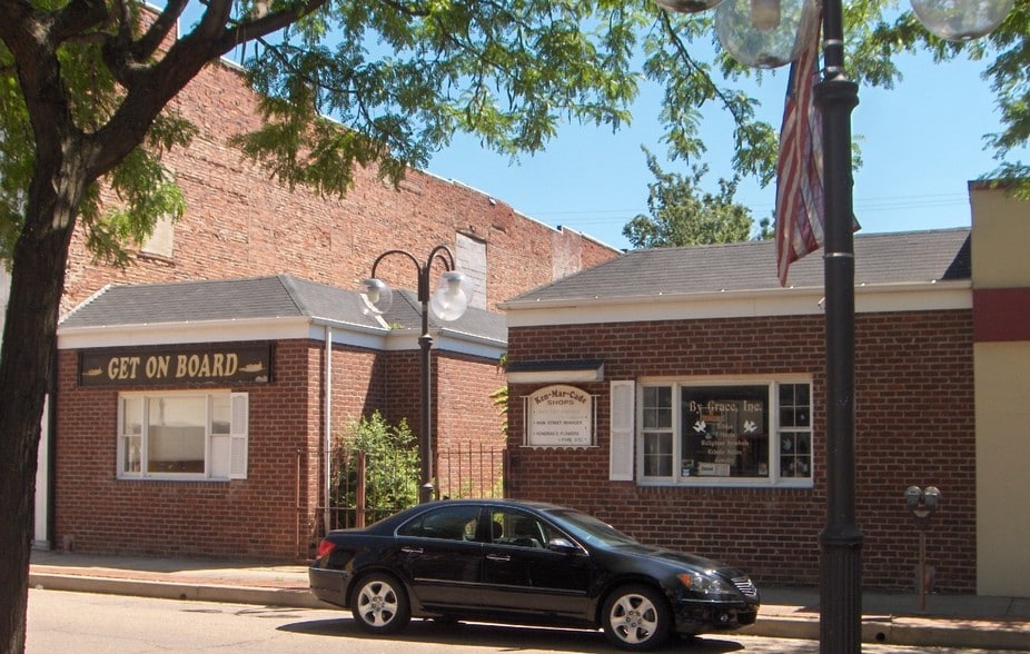 932 5th Ave, New Kensington, PA 15068