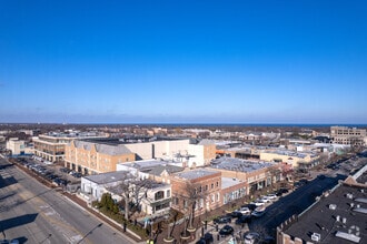 667 Central Ave, Highland Park, IL - AERIAL map view - Image1