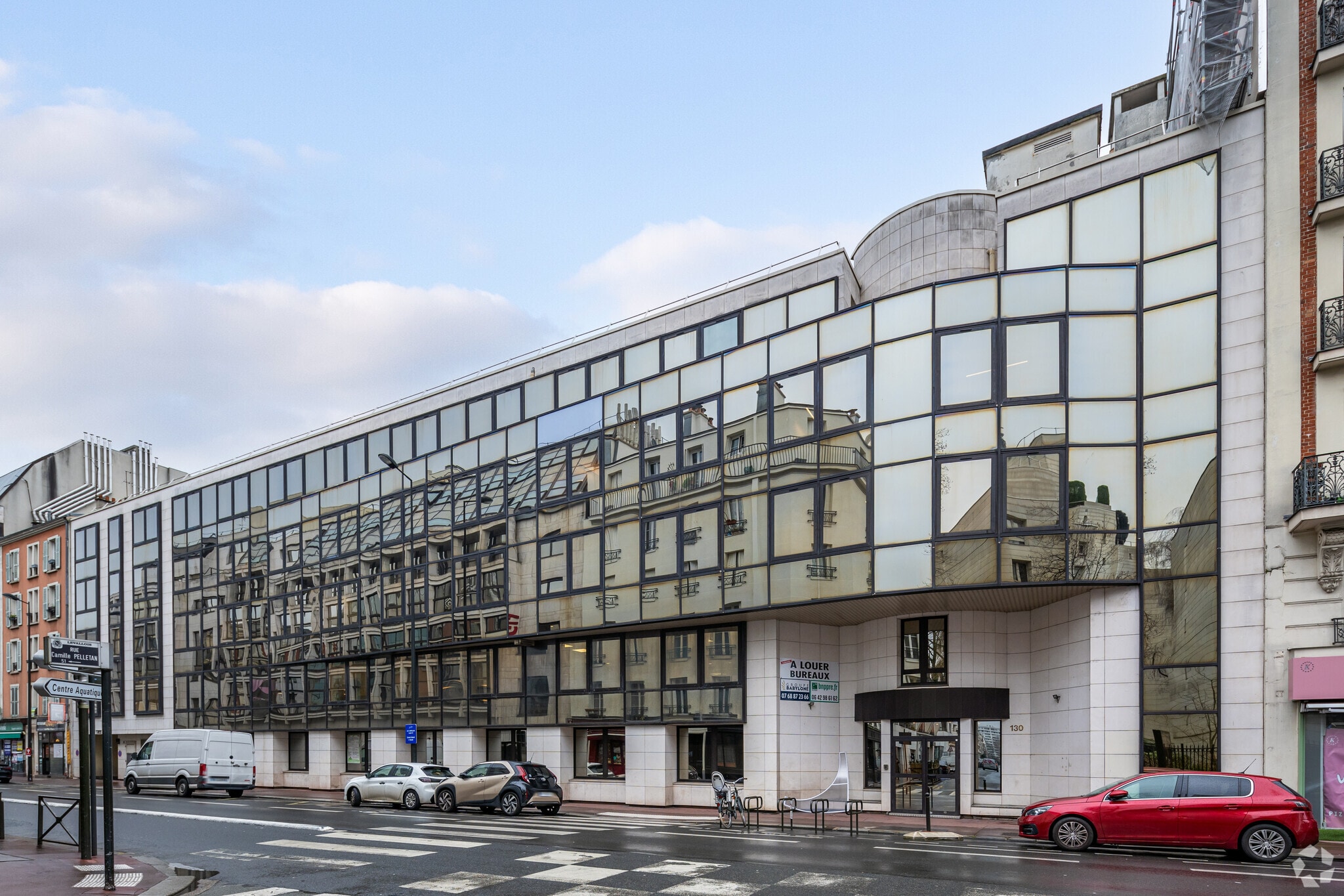 130 Rue Victor Hugo, Levallois-Perret for lease Primary Photo- Image 1 of 4