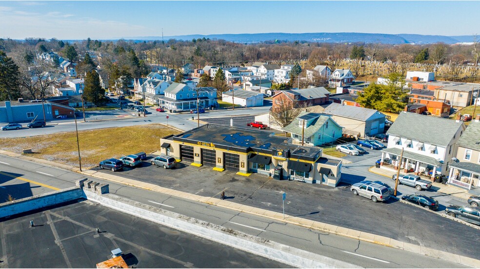 2720 Walnut St, Harrisburg, PA for sale - Building Photo - Image 1 of 1