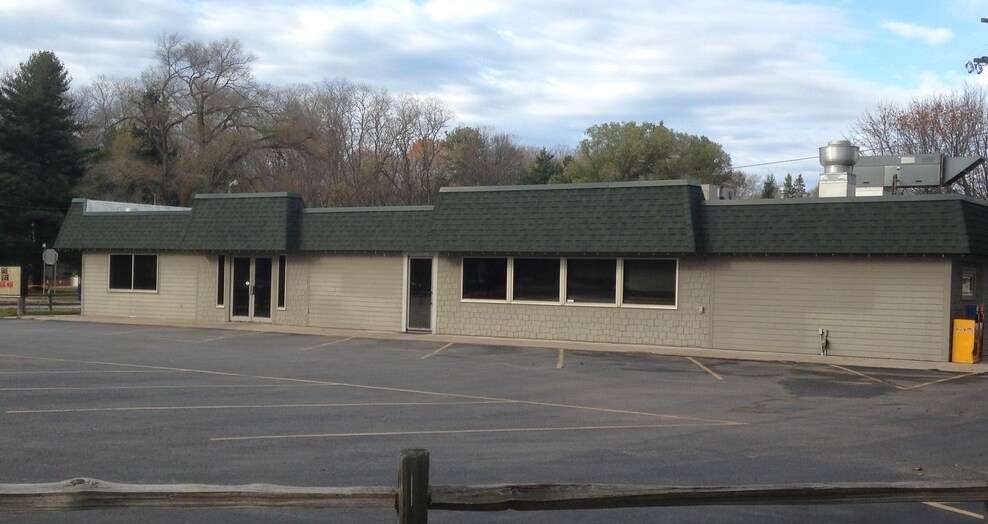 2786 US Highway 31 N, Kewadin, MI for sale Primary Photo- Image 1 of 1