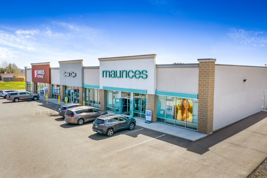 8580 Rock Ridge Dr, Mountain Iron, MN 55768