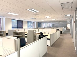 3611 Queen Palm Dr, Tampa, FL for lease Interior Photo- Image 1 of 3