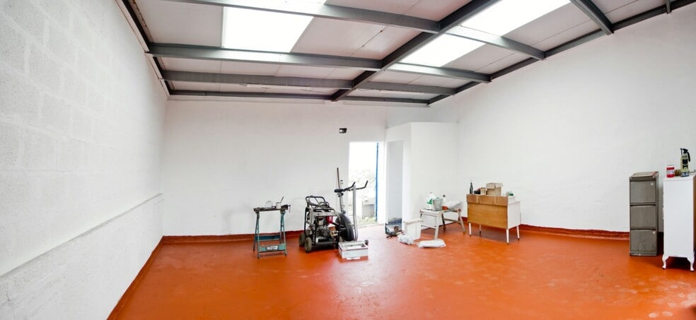 Plot 2 Unit 7 Graythorp Industrial Estate, Hartlepool for sale - Interior Photo - Image 2 of 5