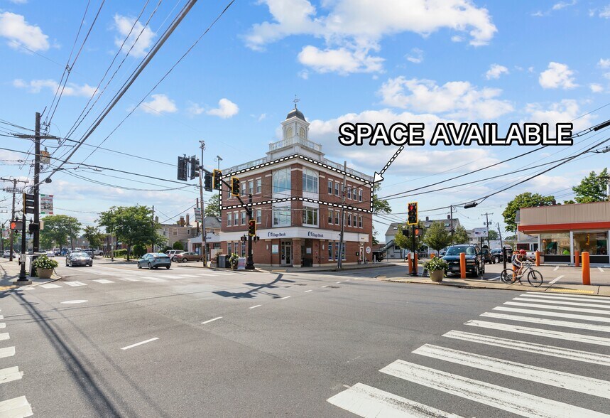 411 Watertown St, Newton, MA 02458