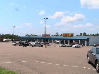 402-410 W Main St, Magnolia, AR for lease - Primary Photo - Image 1 of 1