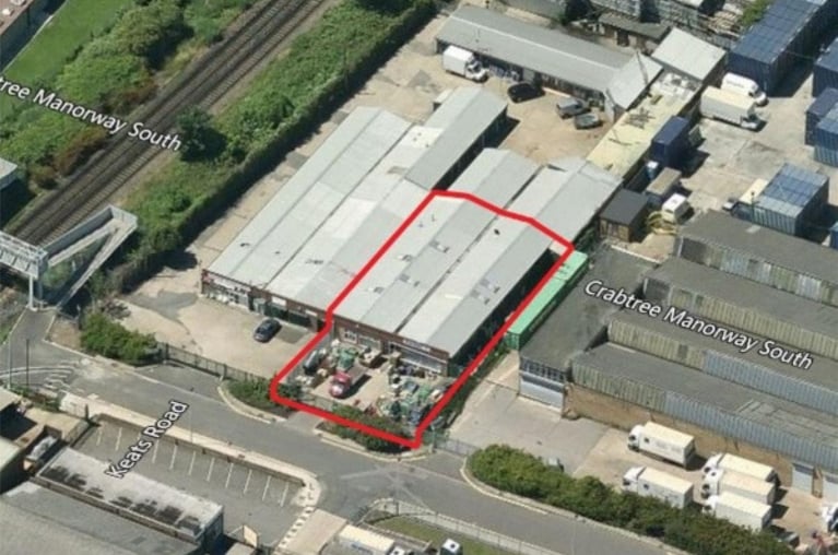 Crabtree Manorway S, Belvedere for sale Primary Photo- Image 1 of 1