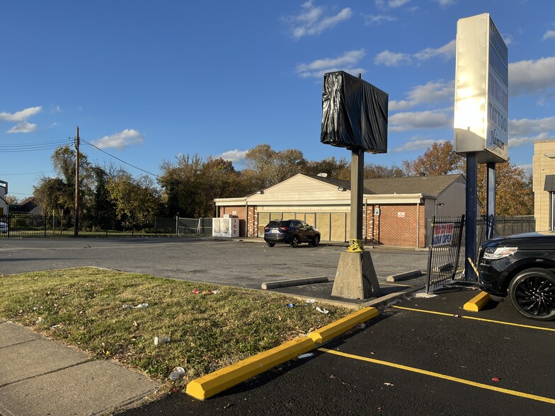 6116 Marlboro Pike, District Heights, MD for lease - Building Photo - Image 1 of 5