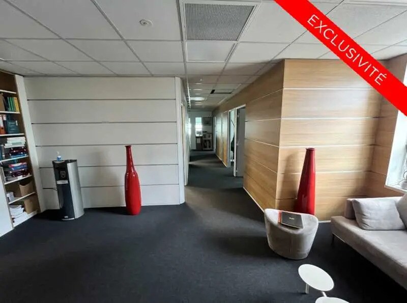 Office in Rennes for lease Building Photo- Image 1 of 8
