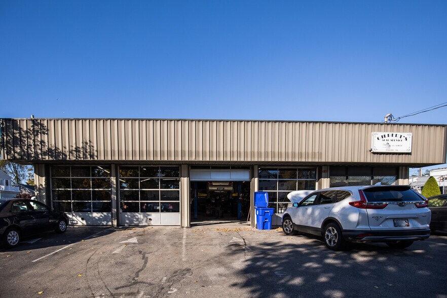 245 Franklin St, Bristol, RI for sale - Primary Photo - Image 1 of 1