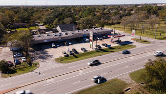 Fort Bend Crossing Shopping Center - Gas Station