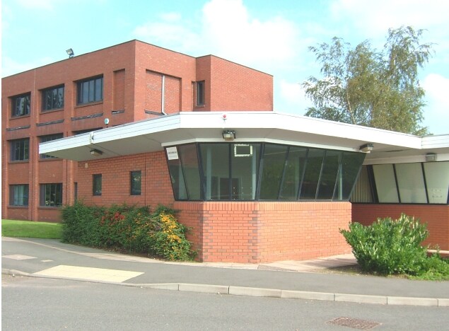 Well Ln, Wolverhampton for lease Building Photo- Image 1 of 4