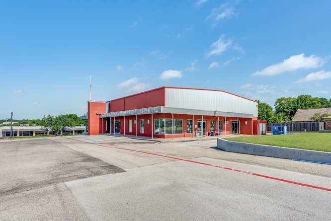 552 W Bedford Euless Rd, Hurst, TX for sale Building Photo- Image 1 of 1