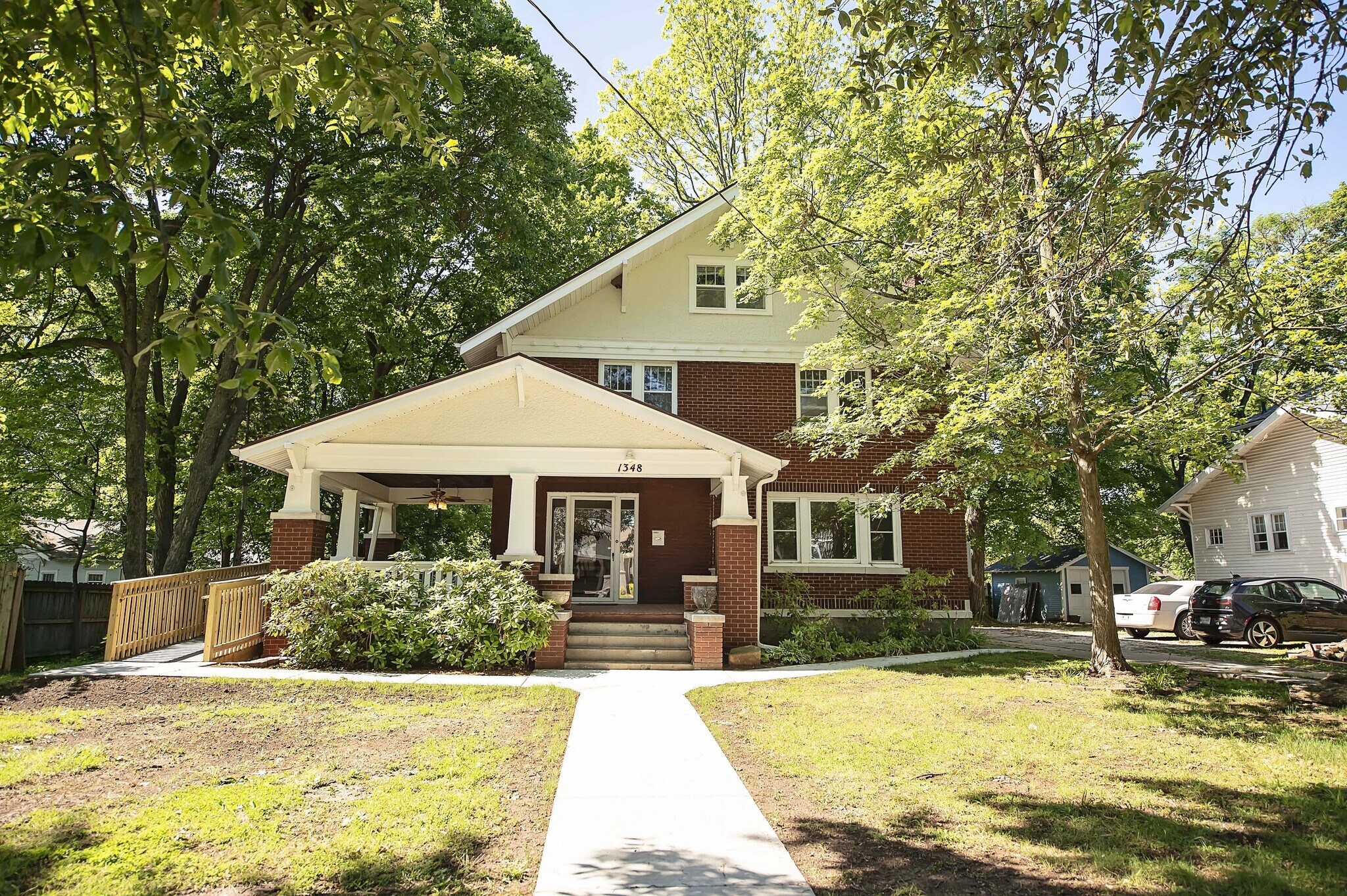 1348 E Cherry St, Springfield, MO for lease Primary Photo- Image 1 of 32