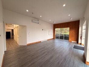 6039 196 St, Surrey, BC for lease Interior Photo- Image 1 of 19