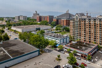 5455 Rue Chauveau, Montréal, QC - aerial  map view - Image1