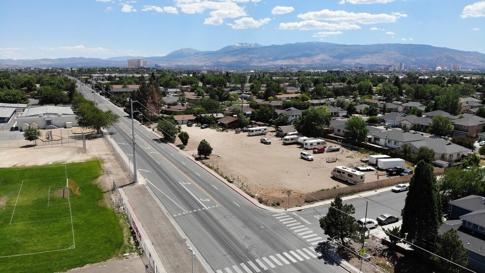 2101 Sullivan Ln, Sparks, NV for sale - Aerial - Image 2 of 4