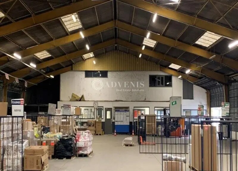 Flex in La Chaussée-Saint-Victor for sale - Interior Photo - Image 3 of 4