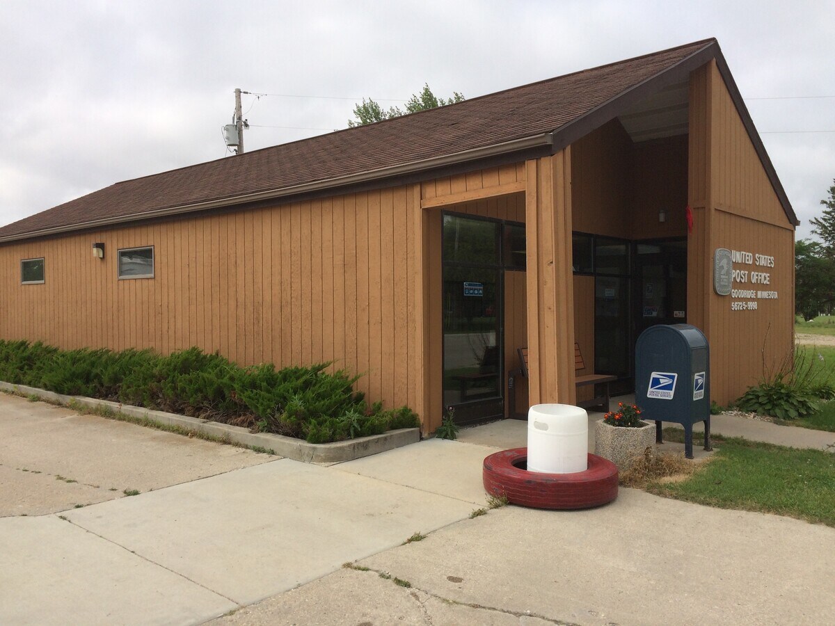 204 Vaughn Main St E, Goodridge, MN 56725