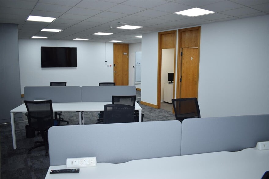 Admirals Way, London for lease - Building Photo - Image 3 of 10