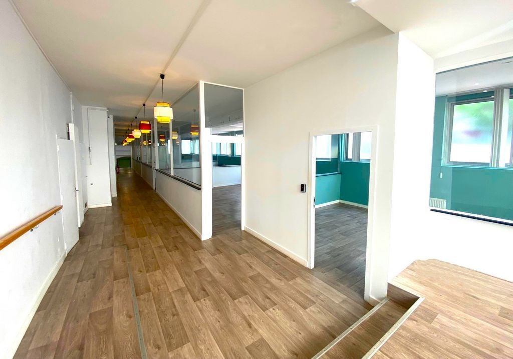 37 Cours De Vincennes, Paris for lease Interior Photo- Image 1 of 7