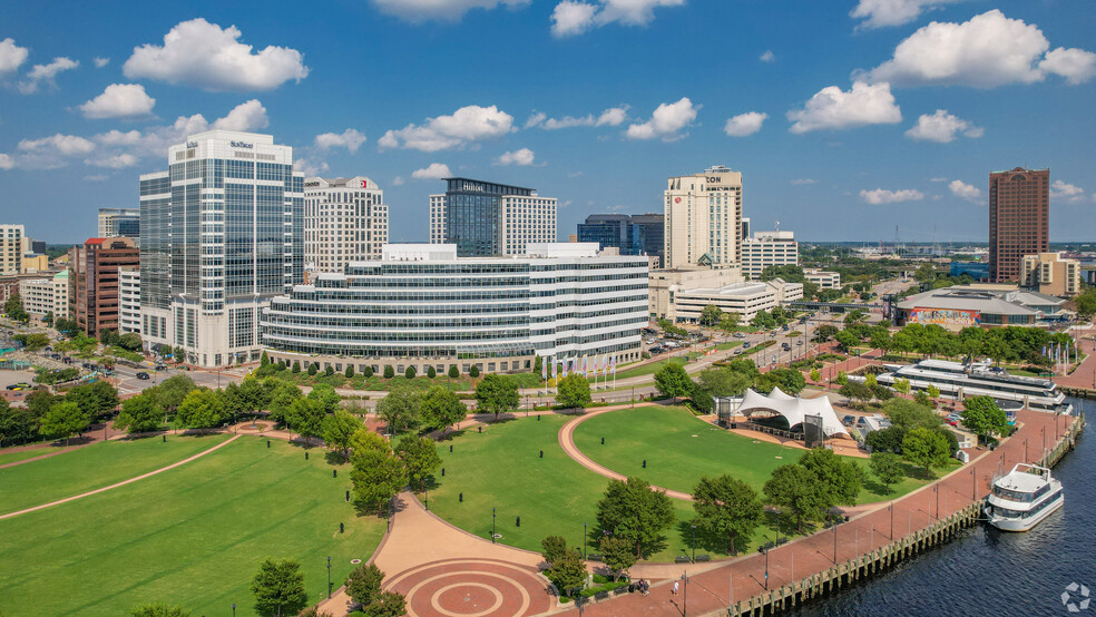 101 W Main St, Norfolk, VA for lease - Building Photo - Image 1 of 12