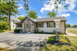 4961 Cemetery Rd, Hilliard OH - Loft