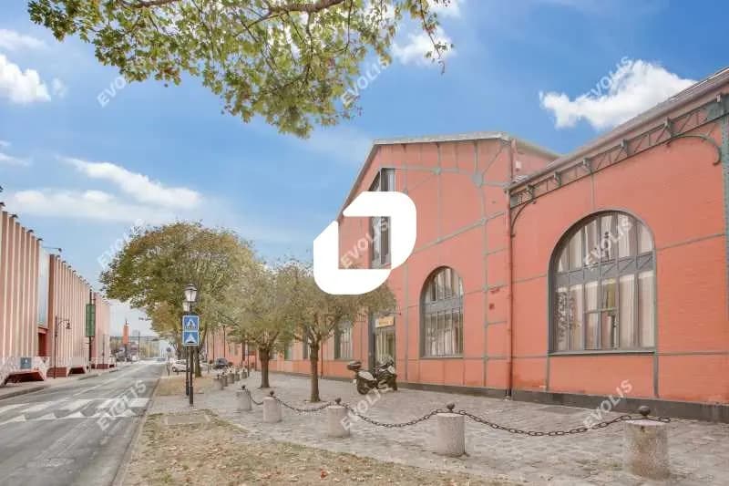 Office in Aubervilliers for lease - Building Photo - Image 2 of 10