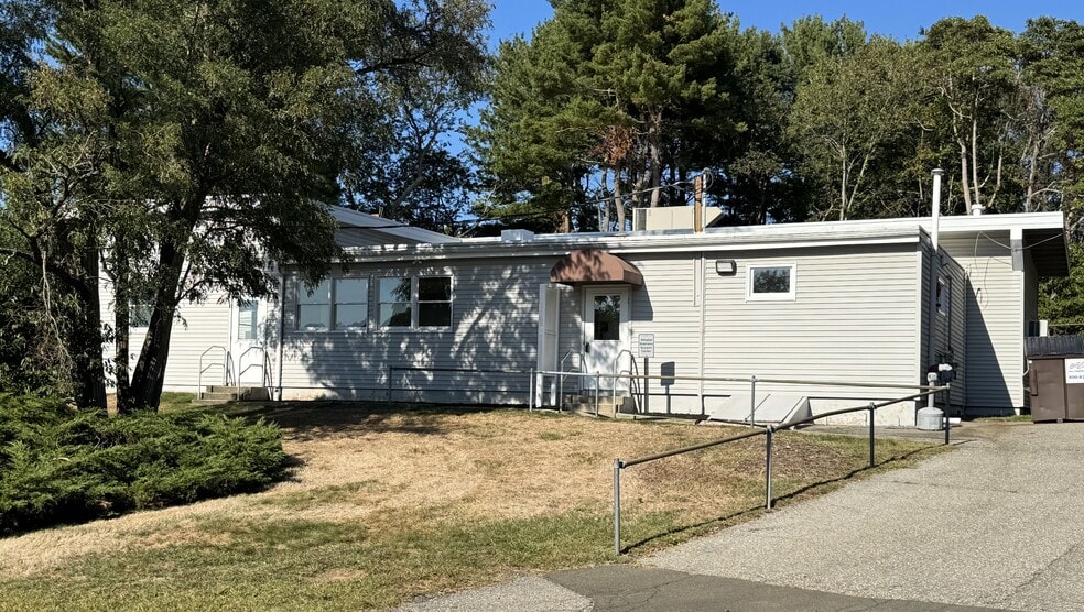 28 Woodmont Rd, Milford, CT for lease - Building Photo - Image 2 of 2