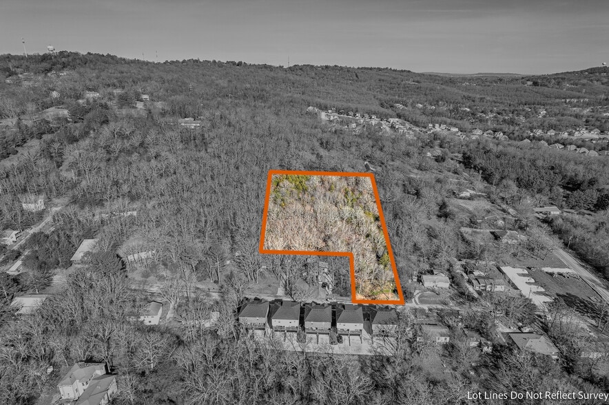 East 5th St, Fayetteville, AR for sale - Building Photo - Image 2 of 6