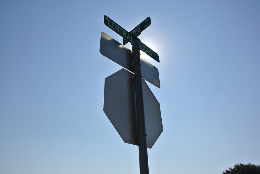 601 W Central Texas Expy, Killeen, TX for sale - Building Photo - Image 1 of 12