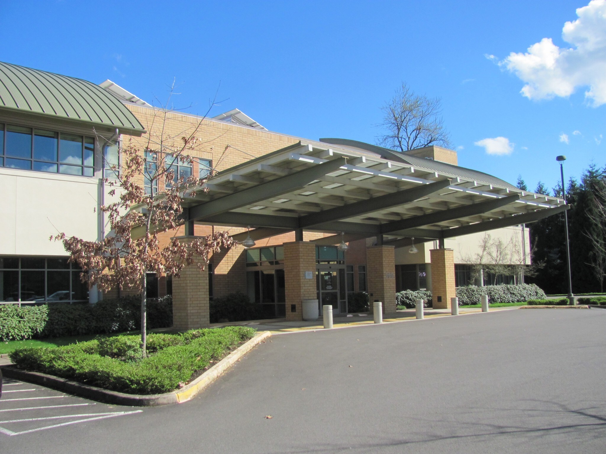 360 S Garden Way, Eugene, OR for sale Building Photo- Image 1 of 1