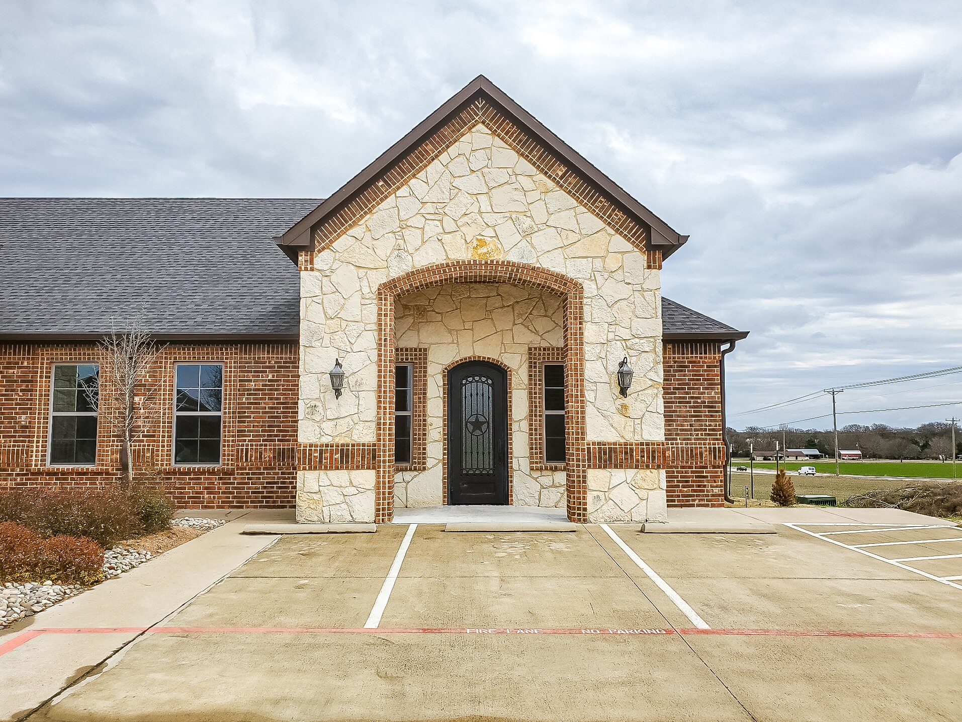 105 Ovilla Creek Ct, Ovilla, TX 75154 Office for Lease