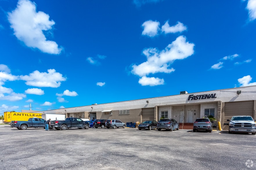 150 NW 176th St, Miami, FL for lease - Building Photo - Image 2 of 2