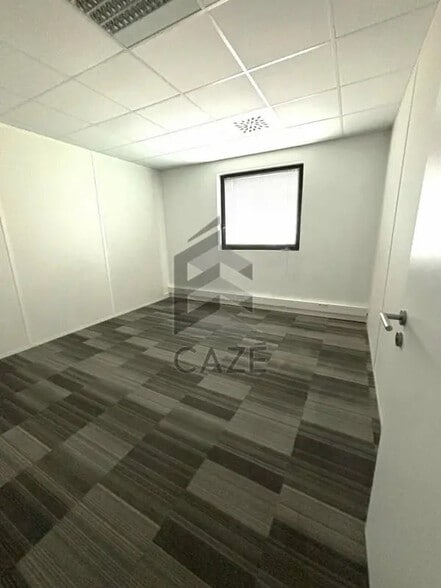 Office in Artigues-près-Bordeaux for lease - Interior Photo - Image 3 of 5