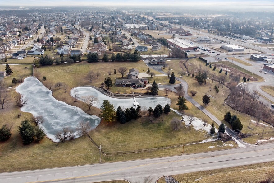 821 S Scott Rd, Fort Wayne, IN for sale - Aerial - Image 1 of 3